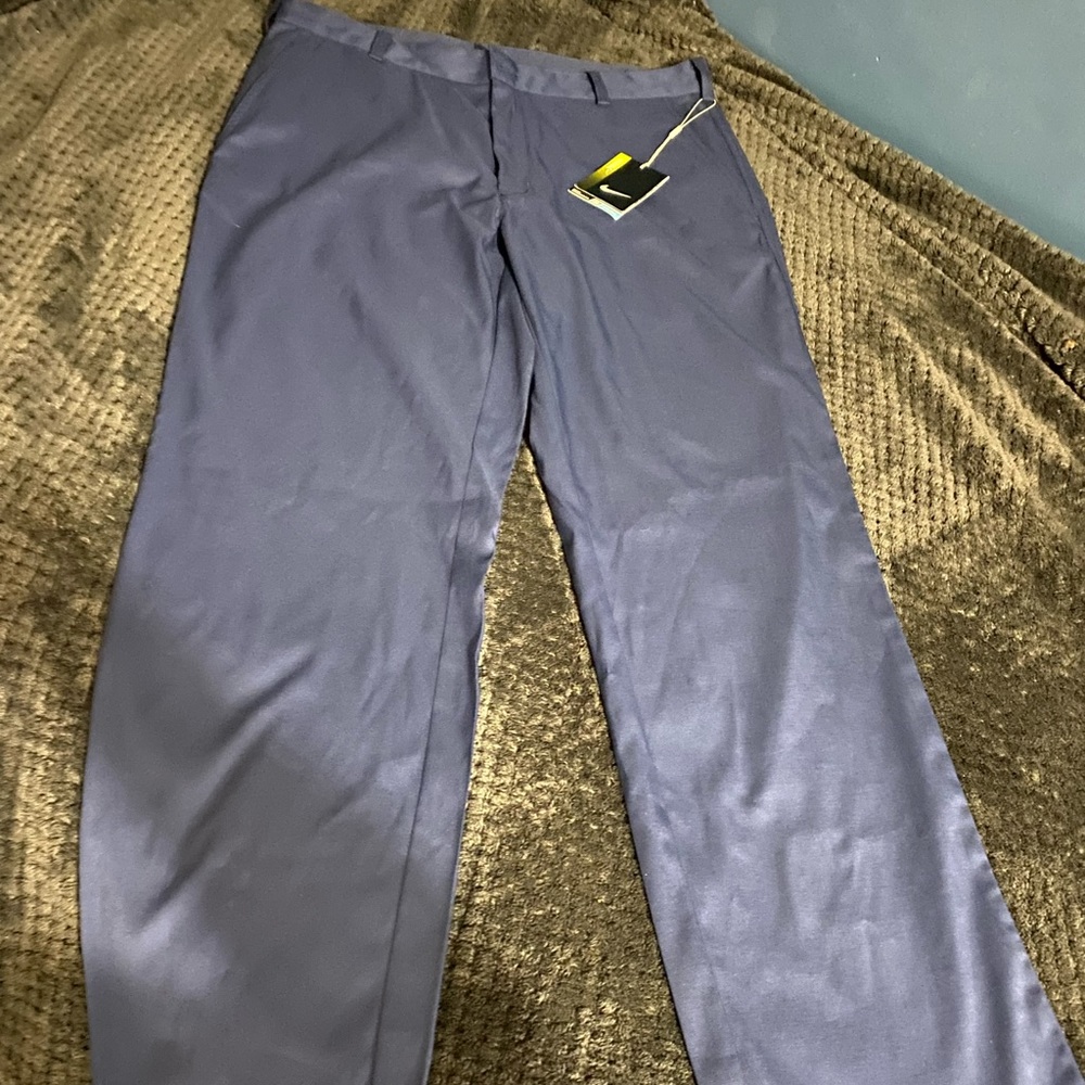 Navy Nike Golf Pants New with TAGS never worn size 33x32